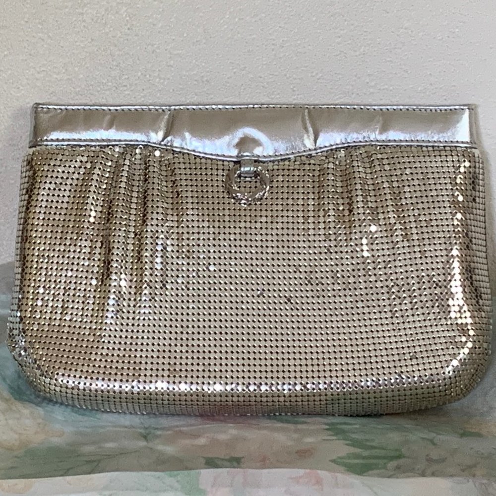 Whiting and Davis Clutch Purse